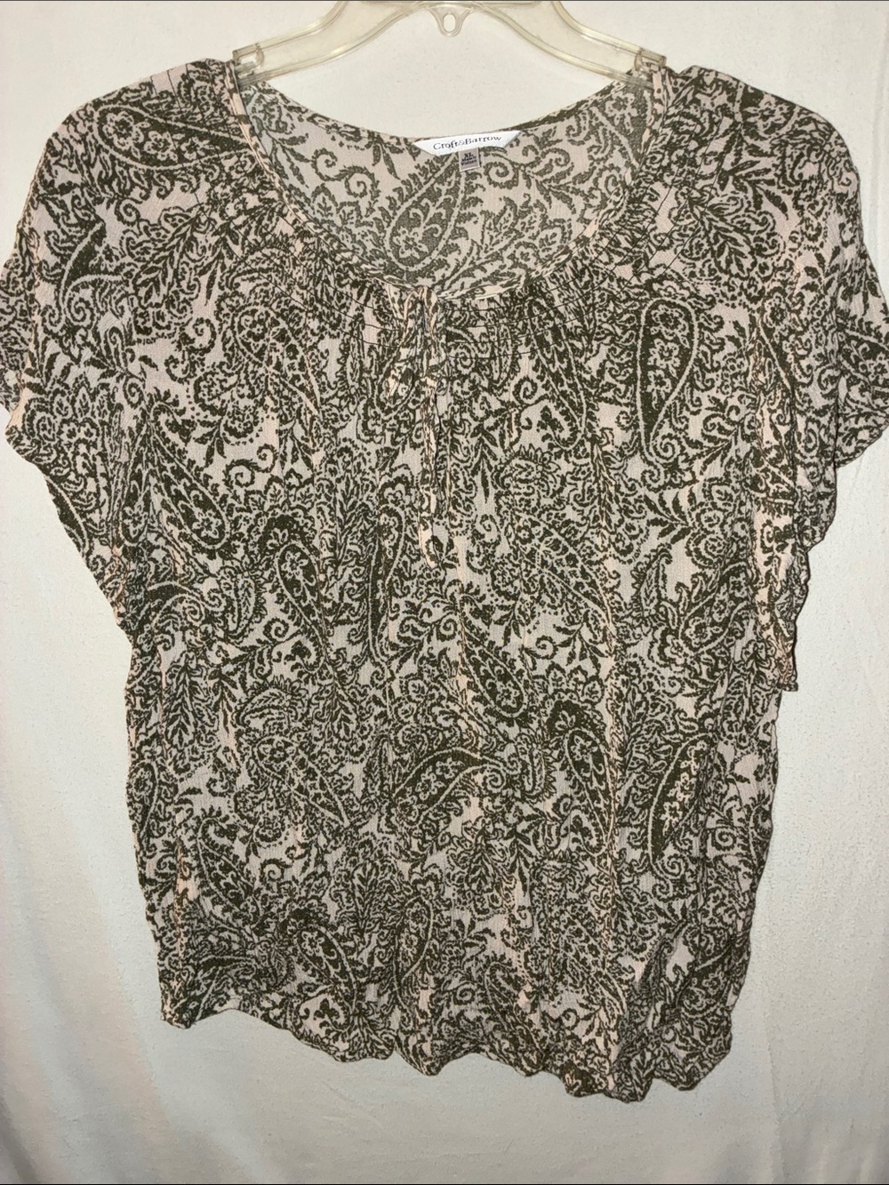 croft & barrow Beige and Green Paisley Short Sleeve Blouse